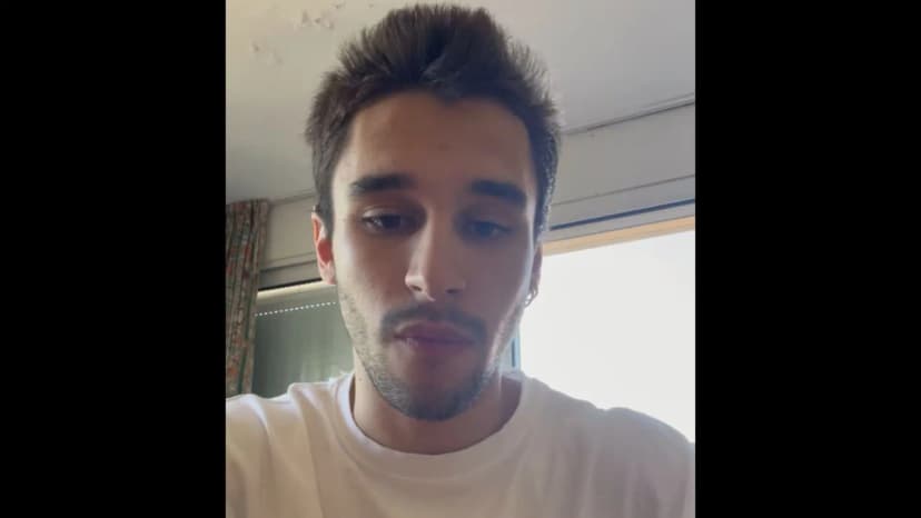 Fotograma del vídeo testimonio de Alex