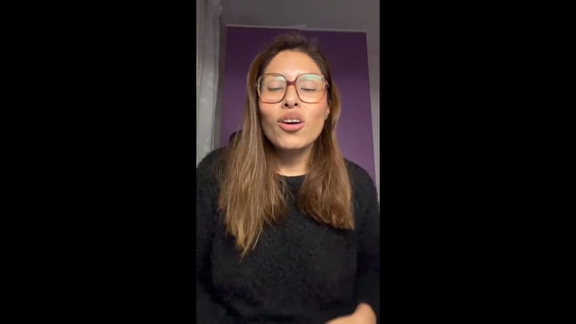Fotograma del vídeo testimonio de Sheila